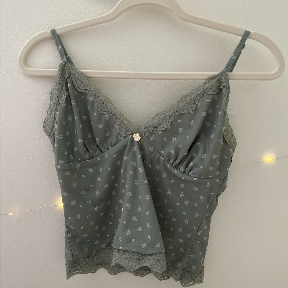 Elegant Floral Green Lace Trimmed Camisole